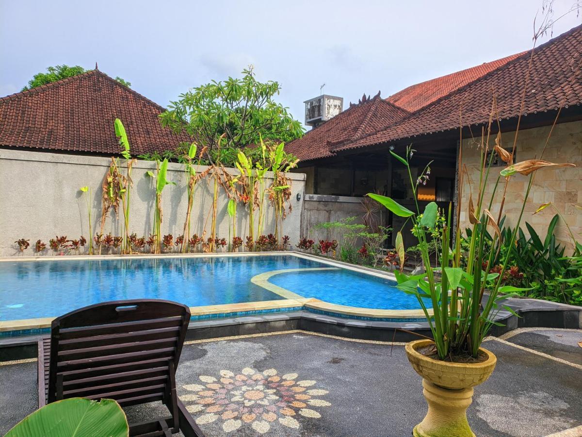 Taman Sari Cottages Kuta  Exterior photo