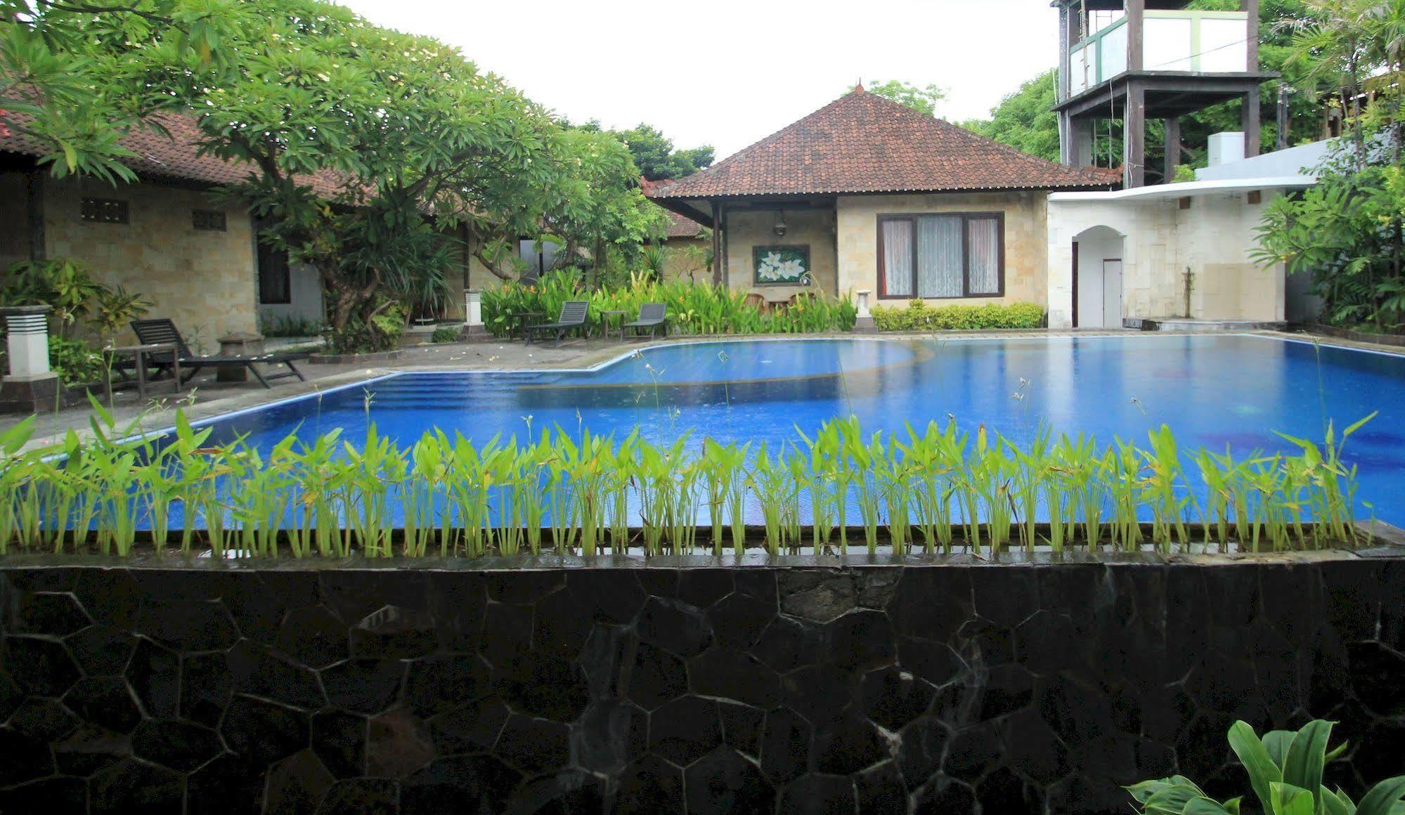 Taman Sari Cottages Kuta  Exterior photo